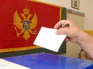 Omogućiti samostalno, tajno i dostojanstveno učešće OSI na predstojećim lokalnim izborima u Tuzima