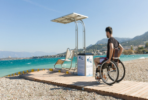 Grčka: Na više od dvije stotine plaža pristup će biti prilagođen i korisnicima kolica